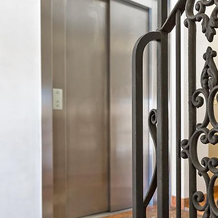 Saragozza Boutique Apartment Bologna Exteriör bild